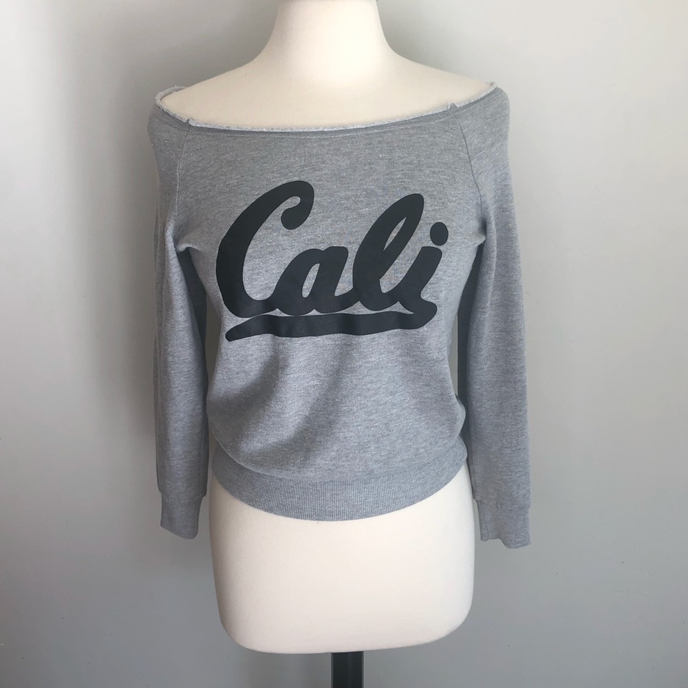Hella cute low shoulder Cali sweatshirt